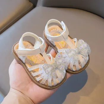 bebés 23 Летние Сандалии для девочек 0-3 лет, Повседневная обувь для прогулок с мягкой подошвой и бабочкой, детская обувь принцессы со стразами